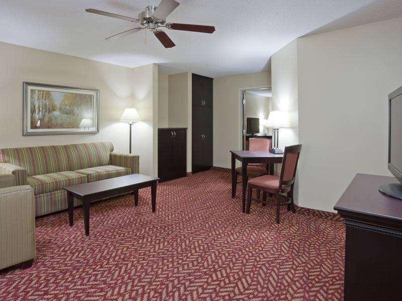 Grandstay Hotel & Suites Cambridge Quarto foto