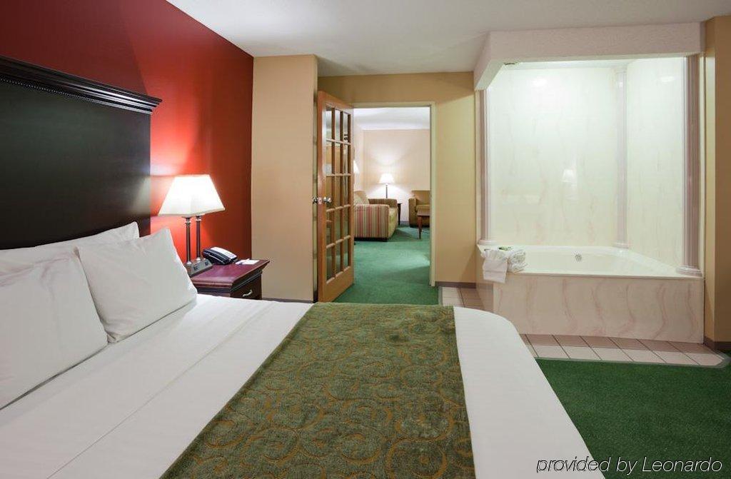 Grandstay Hotel & Suites Cambridge Quarto foto